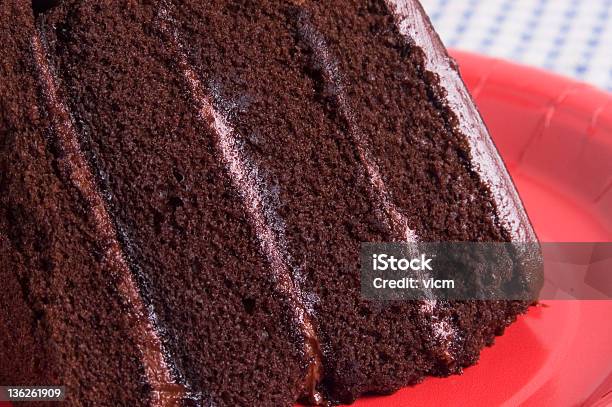 Bolo De Chocolate - Fotografias de stock e mais imagens de Bolo - Sobremesa - Bolo - Sobremesa, Chocolate, Facilidade