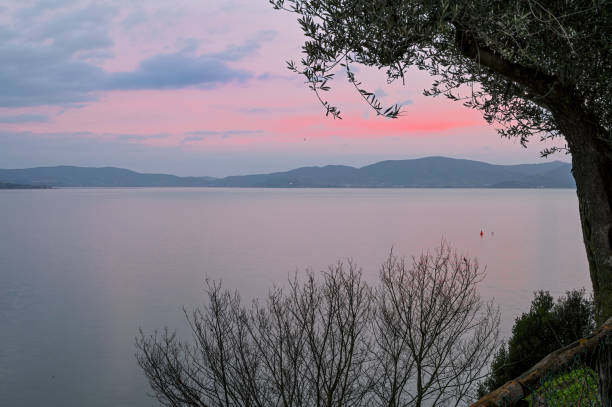 istock Castiglione del Lago, sunset 1362621047