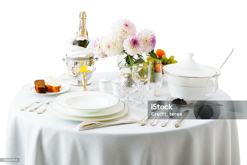 Esstisch mit Küche und Blumen - Lizenzfrei Tischtuch Stock-Foto