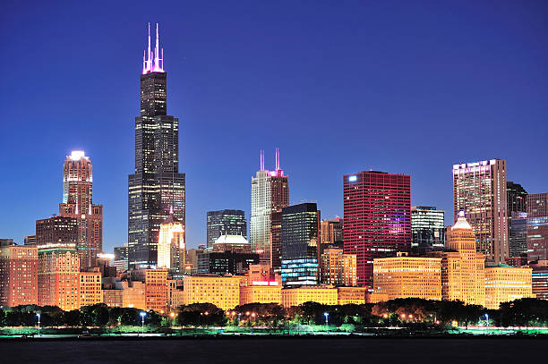 panoramę chicago w zmierzch - willis tower zdjęcia i obrazy z banku zdjęć