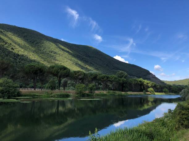 istock Lago di Piediluco 1362670341