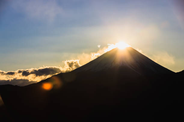 istock Mt. Fuji from Takaori, Yamanashi Prefecture (Diamond Fuji) 1362685374