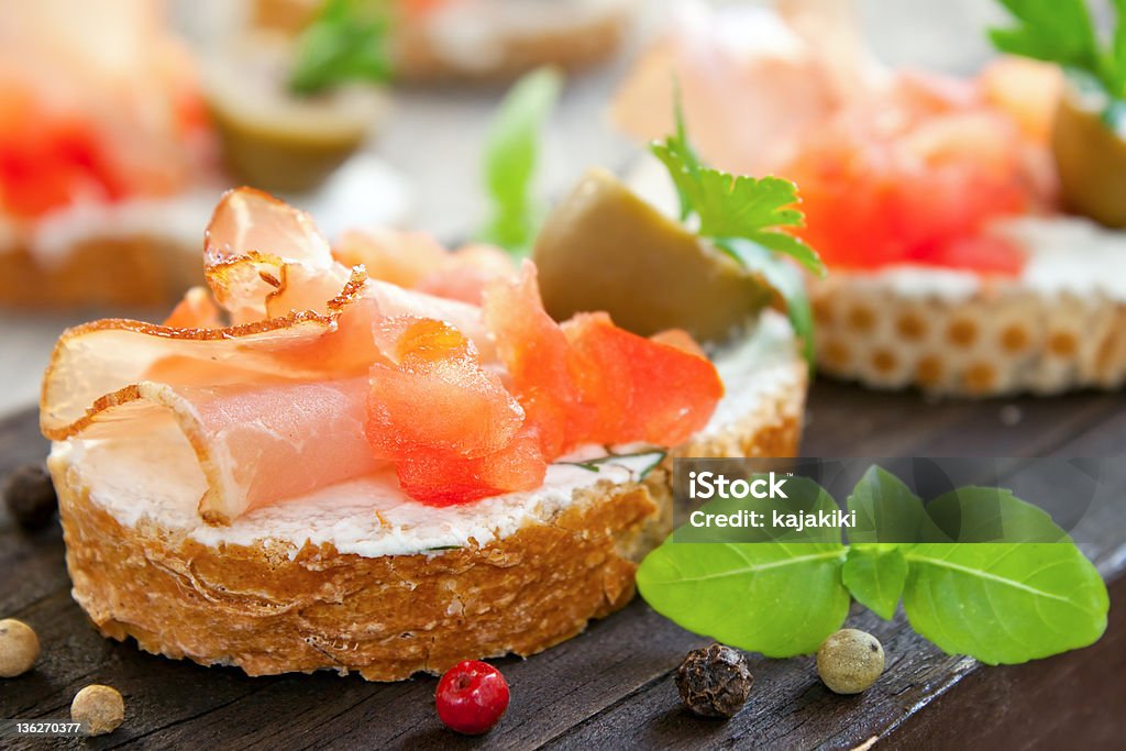 Prosciutto und Kanapees - Lizenzfrei Baguette Stock-Foto