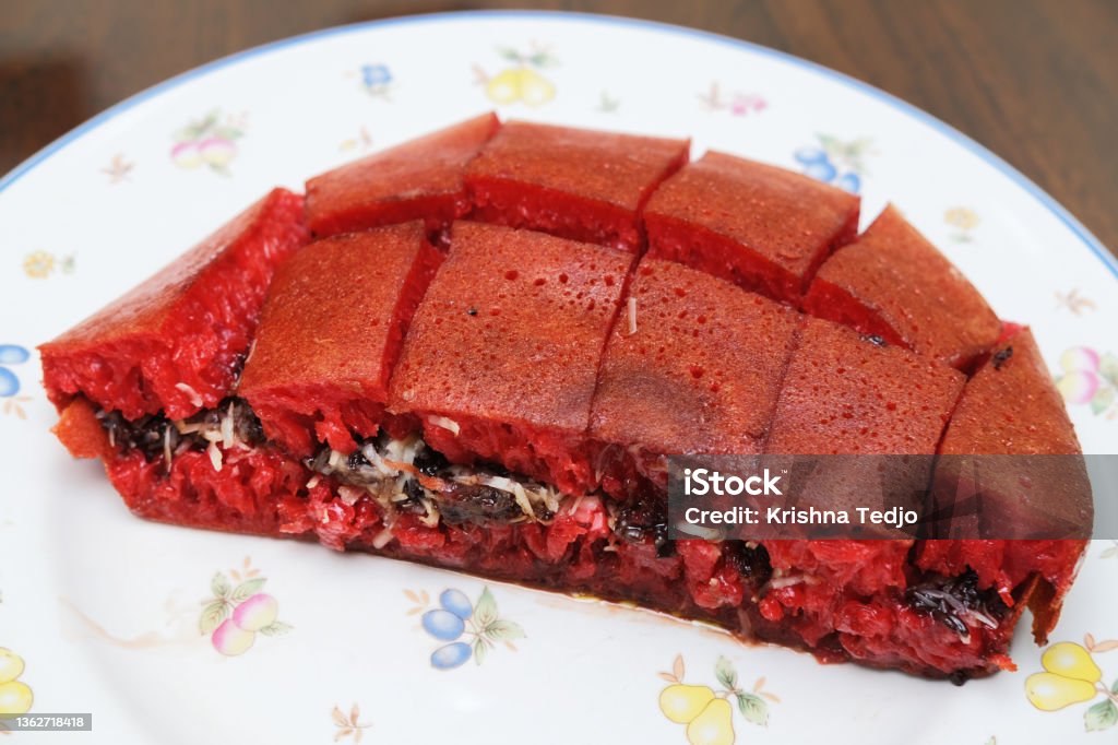 Kue manis Indonesia bernama "Martabak Manis" dengan rasa red velvet - Bebas Royalti Cokelat - Makanan manis Foto Stok