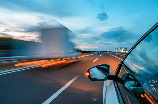 jazda na autostrady - overtake zdjęcia i obrazy z banku zdjęć