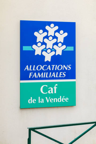 unterschreiben sie mit dem logo von caf de la vendée - vendee stock-fotos und bilder