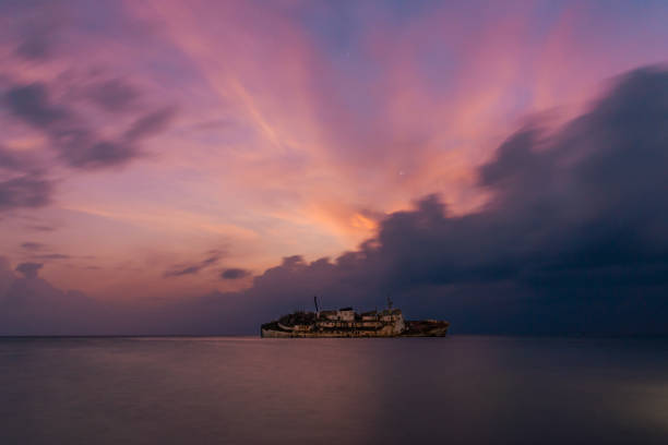 Al Fahad shipwreck at Red sea shore of Jeddah, Saudi Arabia Al Fahad shipwreck at Red sea shore of Jeddah, Saudi Arabia in Jeddah, Makkah Province, Saudi Arabia saudi arabia jeddah landscape stock pictures, royalty-free photos & images