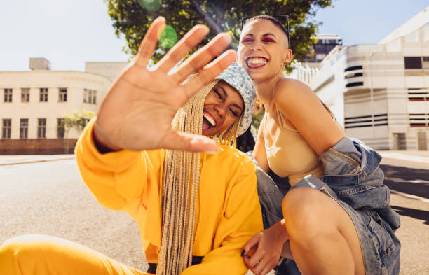 istock Friendship vibes only 1362891861