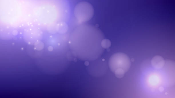 realistischer bokeh-hintergrund. lila hintergrund mit bokeh-licht-effekt. horizontaler pastell-bokeh-hintergrund. - purple backgrounds illuminated defocused stock-grafiken, -clipart, -cartoons und -symbole