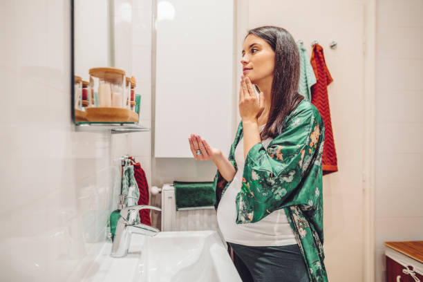 at home - mirror women bathroom make up imagens e fotografias de stock