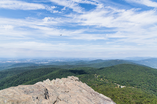 Humpback Rocks is one of the most popular hikes in the area with views of the Blue Ridge Mountains, elevation 940 m.