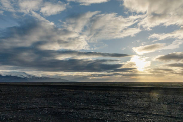 istock Mountains in Southern Iceland 1362918553