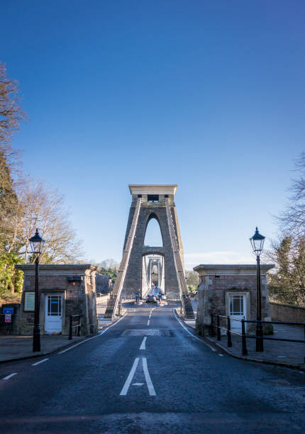 клифтон подвесной мост, бристоль великобритания - bristol england county of bristol clifton suspension bridge bridge стоковые фото и изображения