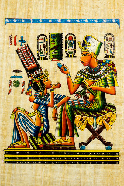 papiro souvenir egiziano con elementi di storia antica - cleopatra pharaoh ancient egyptian culture women foto e immagini stock