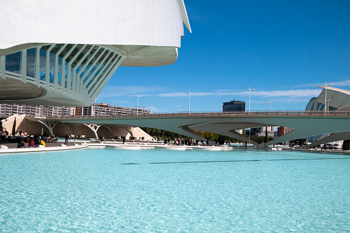 People walking around this cultural and architectural venue in Valencia, was designed by Santiago Calatrava and Félix Candela and was begun in July 1996, being inaugurated on 16 April 1998.