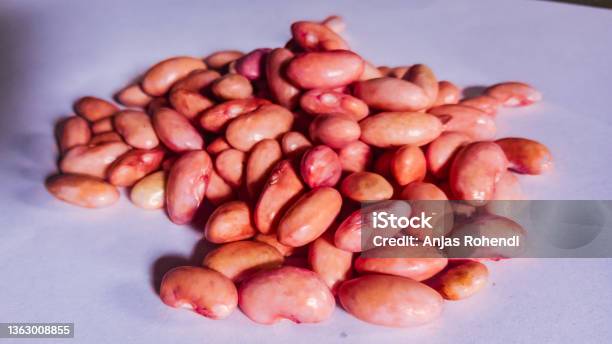 Fresh Red Beans Or Jogo Beansphaseolus Vulgaris Stock Photo - Download Image Now - Close-up, Color Image, Dry