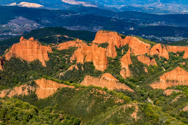 breathtaking view of Las Medulas, ancient Roman gold mine Golden-colored mountains eroded by gold mining in Roman times. Las Medulas, El Bierzo. Leon beautiful landscape in las medulas leon spain stock pictures, royalty-free photos & images