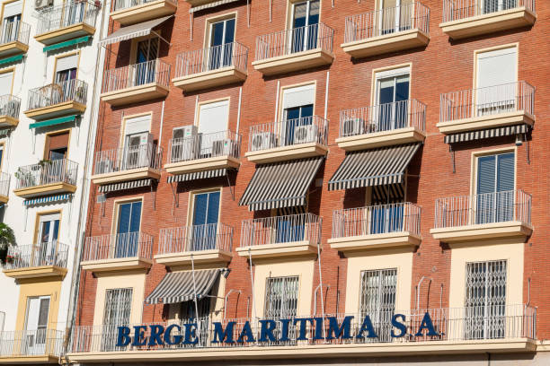 bergé marítima logistics service w mieście valencia, spain - corporate business business local landmark old zdjęcia i obrazy z banku zdjęć