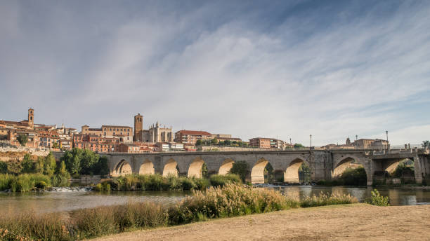 istock A medieval village with a stone bridge 1363128679