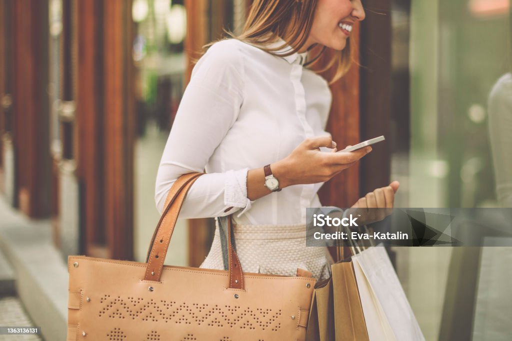 Young woman in the city Shopping Mall Stock Photo