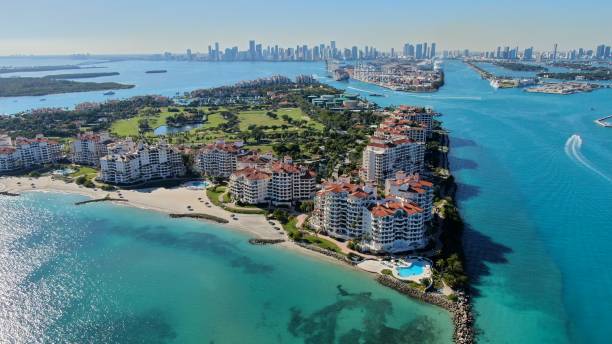 istock Aerial Photo Florida Beach 1363142507