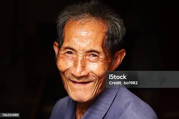 Foto de Avô e mais fotos de stock de Homens Idosos - Homens Idosos, Magro, Face Humana