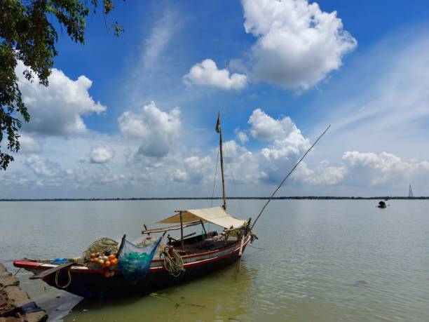 istock Fishing boat is ready to sail over river Ganga 1363285524