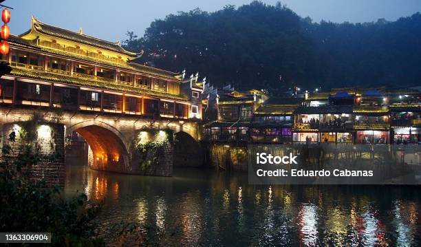 Anochecer En Fenghuang China Stock Photo - Download Image Now - Ancient, Architecture, Bridge - Built Structure