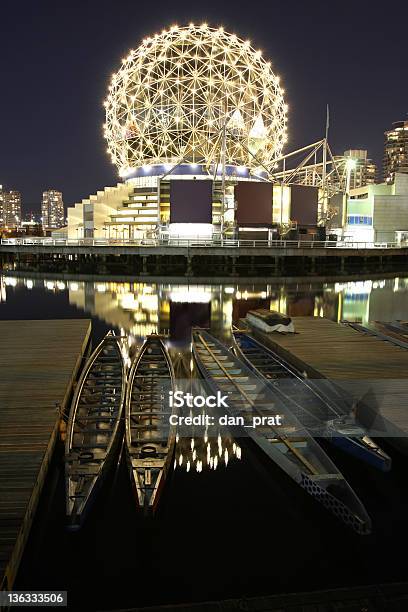 Foto de Abóboda Geodésica e mais fotos de stock de Centro de Ciências - Centro de Ciências, Regata de Barcos Dragão, Vancouver