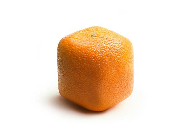 carré orange sur blanc - fruit variation photos et images de collection