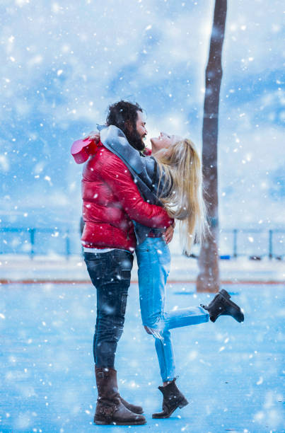 istock Romance in winter. Happy valentines day. 1363400993