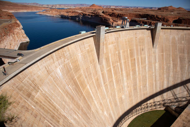 glen canyon dam, colorado river, arizona usa - glen canyon - fotografias e filmes do acervo