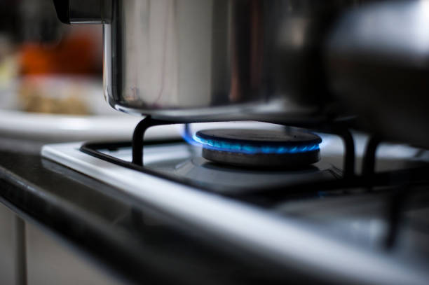 Burning gas stove