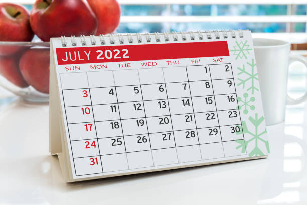 istock July 2022 Calendar on table 1363489484