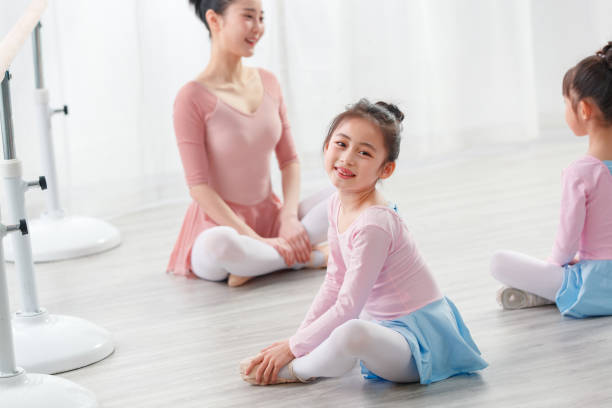 istock The little girl dance lessons 1363560021