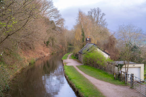 istock Monmouthshire and Brecon Canal 1363563924
