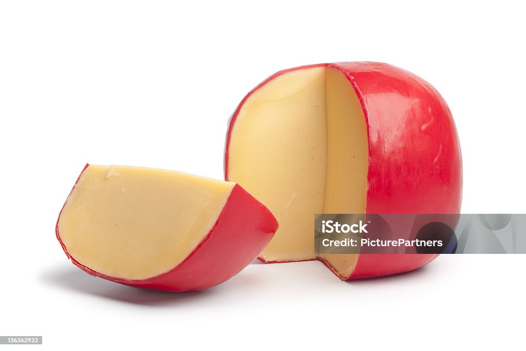 Dutch Edam queso con un cuarto de parte - Foto de stock de Queso edam libre de derechos