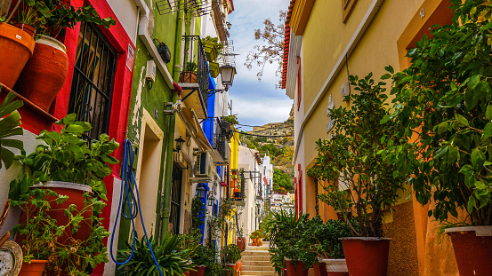 Calles del Casco Antiguo de Alicante o Barrio de Santa Cruz photo