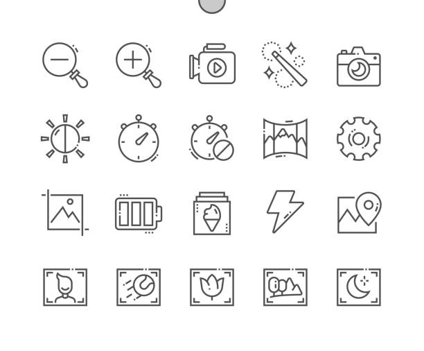 カメラインターフェイス。ズームアウトします。明るさ、レタッチ、地理位置情報、作物、パノラマ。ポートレート モード。ギャラリー。ピクセルパーフェクトベクトル細線アイコン。シン - flash photo gallery点のイラスト素材／クリップアート素材／マンガ素材／アイコン素材