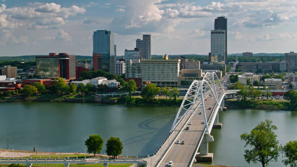 istock Aerial View Along Broadway Bridge Into Downtown Little Rock, AR 1363691201