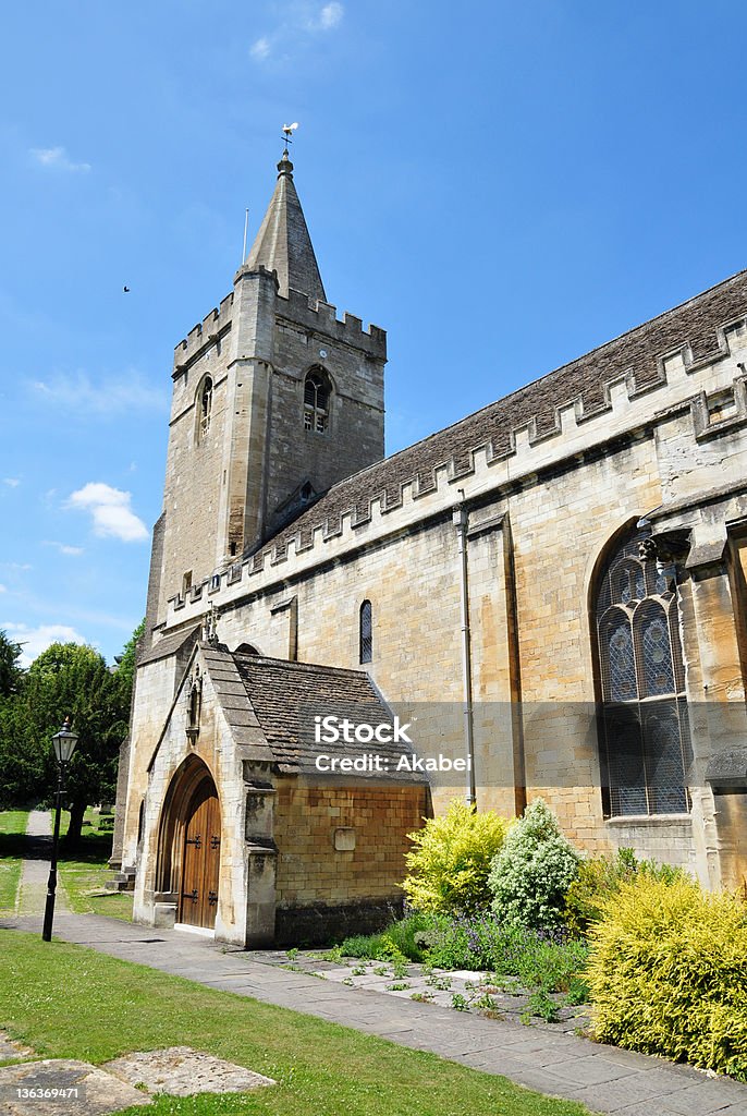 Iglesia En Inglés Foto de stock y más banco de imágenes de Aguja - Chapitel - Aguja - Chapitel, Anglicano, Arquitectura - iStock Iglesia En Inglés Foto de stock y más banco de imágenes de Aguja - Chapitel - Aguja - Chapitel, Anglicano, Arquitectura - iStock