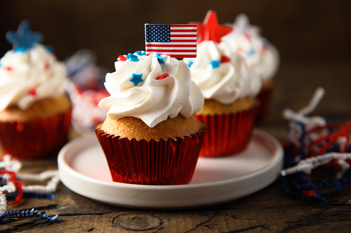 Cupcakes decorated for the US national holiday