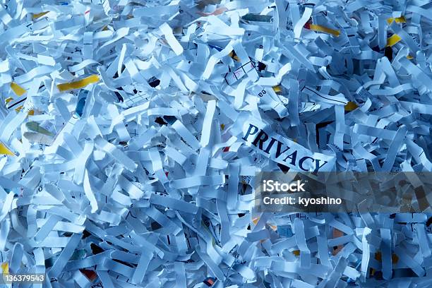 青色着色の画像シュレデッドプライバシーの文書 - 全壊のストックフォトや画像を多数ご用意 - 全壊, 書類, Cluttered