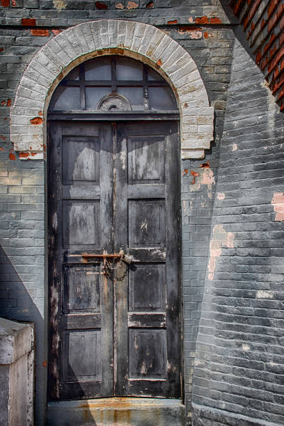 istock Old Gray Door: San Juan Puerto Rico 1363888846