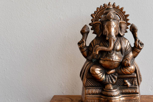 décoration avec statuette de ganesha - elephant god photos et images de collection