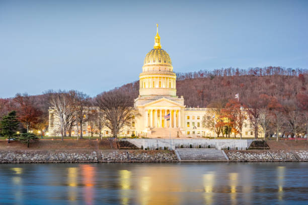 istock Charleston West Virginia Capitol Building 1363896430