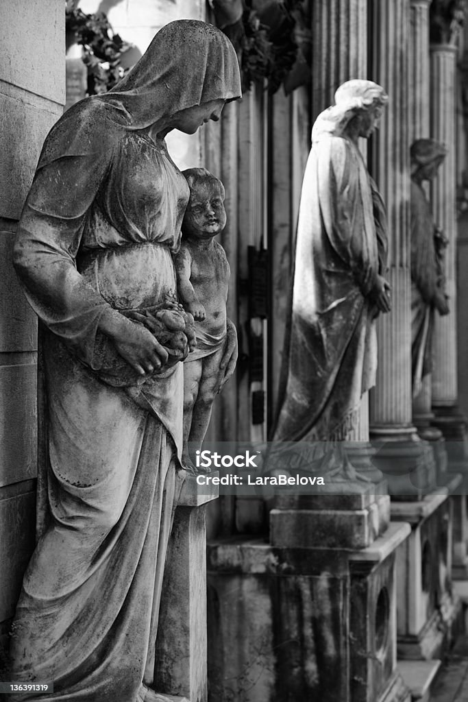 Esculturas de cementerio Monumental - Foto de stock de Adulto libre de derechos