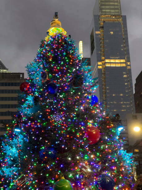 istock Christmas tree in downtown Philadelphia 1363927354