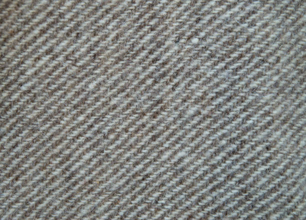 nouveau tissu de laine tissé brun clair fermer - close to brown wool canvas photos et images de collection