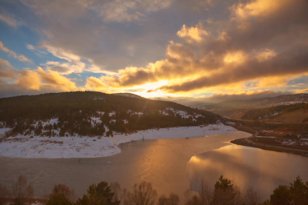 istock Sunset frozen lake 1363993988